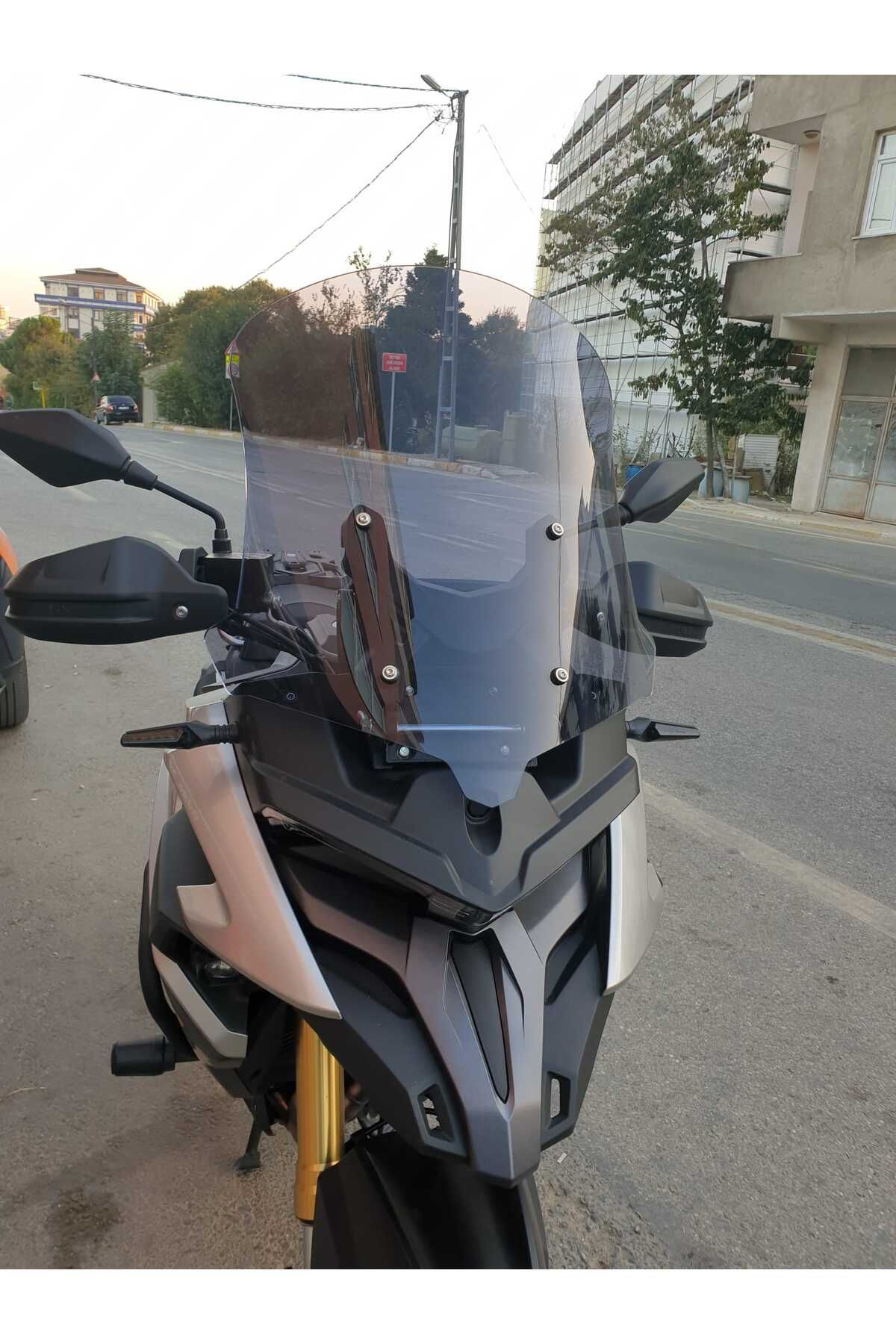 Voge DSX 525 Siperlik Ön Cam 2023-2025 Model 56cm Füme Renkli 4mm