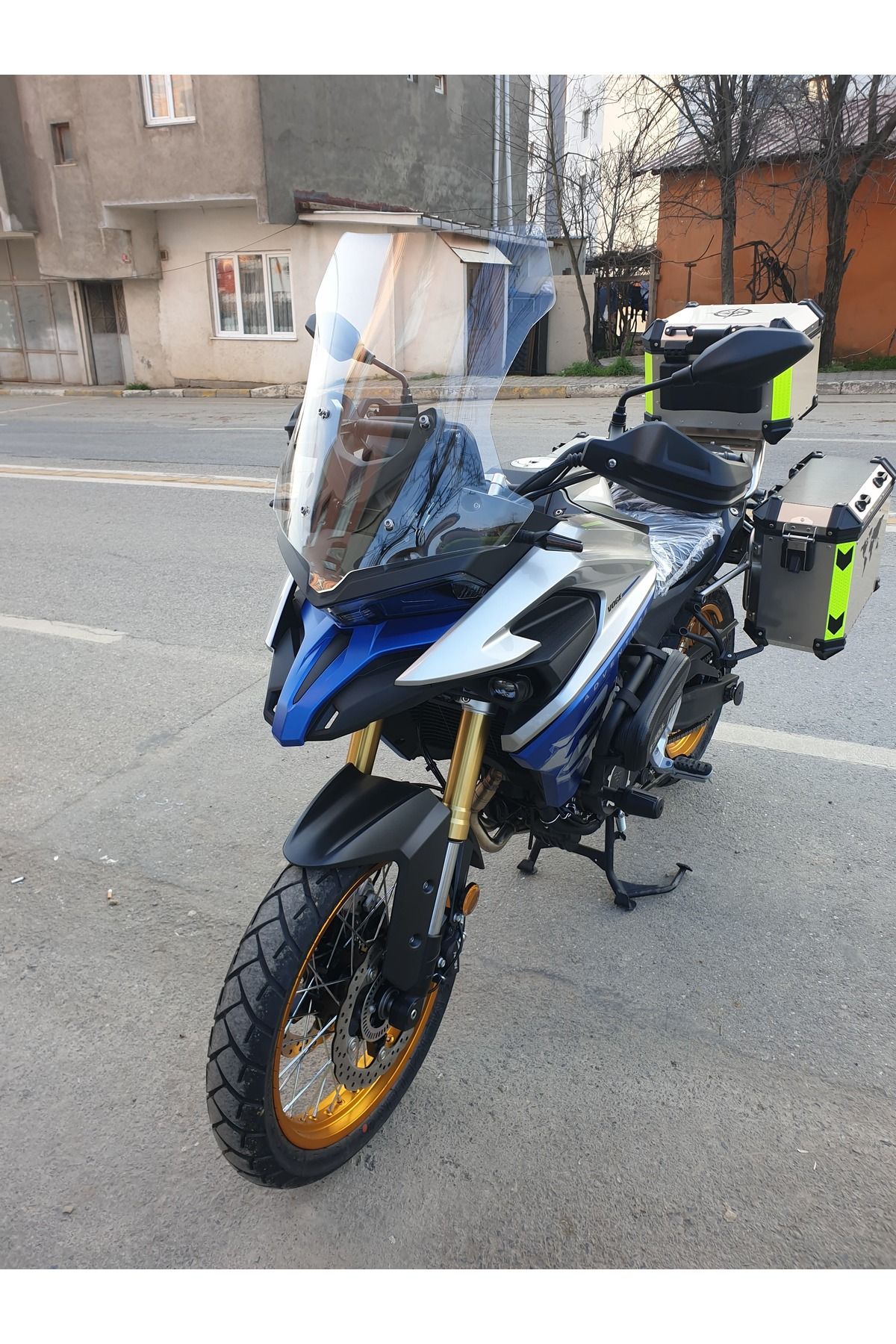 Voge DSX 525 Siperlik Ön Cam 2023-2025 Model 56cm Şeffaf Renkli 4mm SPORTİF MODEL