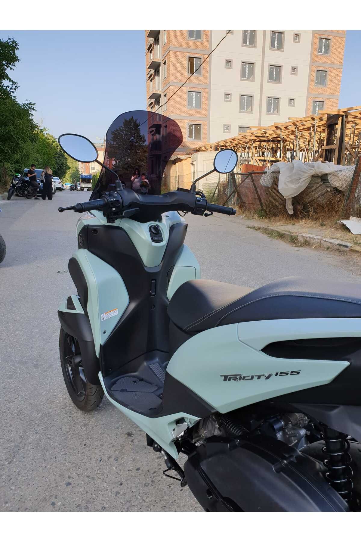 Yamaha Tricity 125 Siperlik Ön Cam 2014 2025 Model 60cm Siyah Renkli 4mm