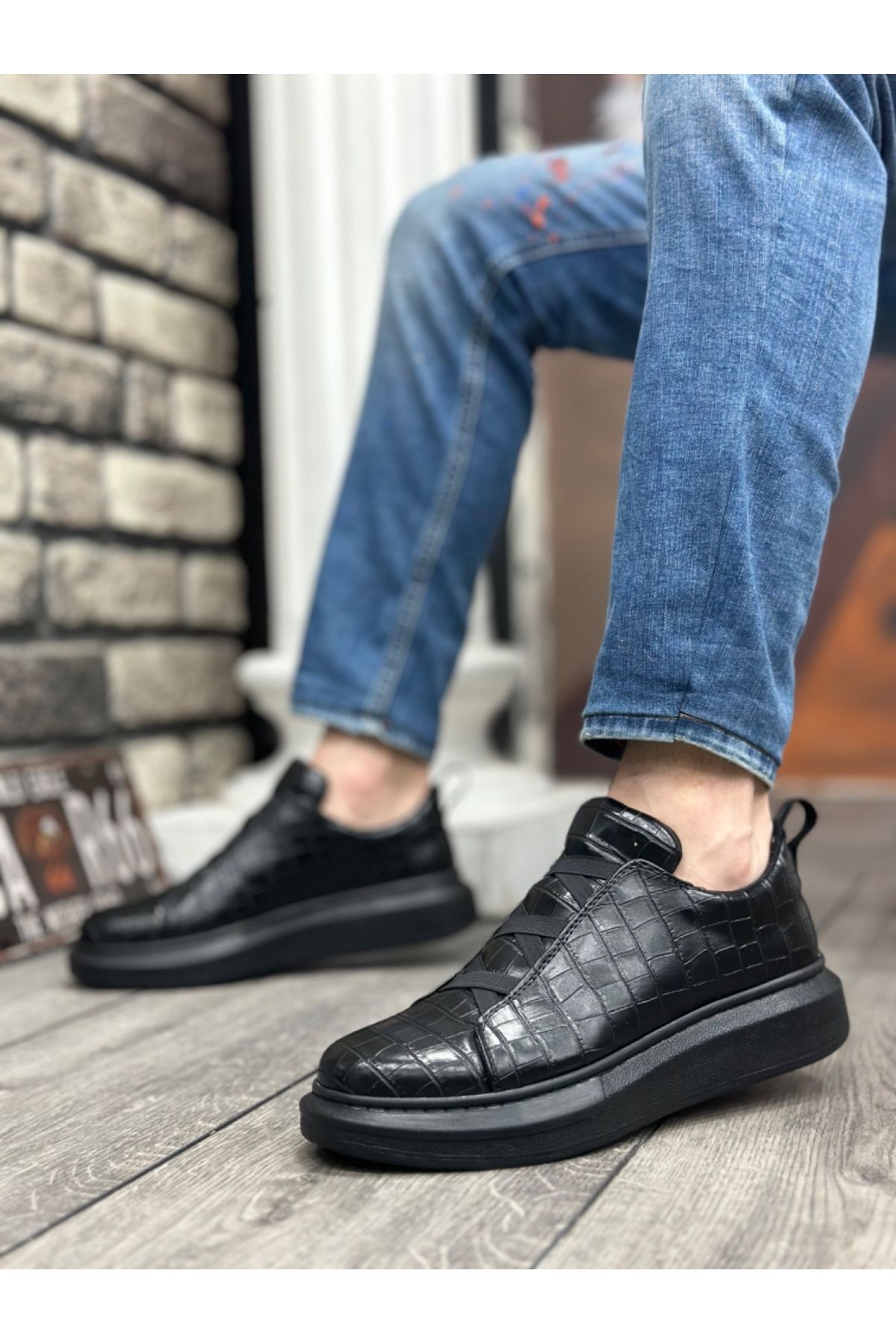 BOA-BA0134 BOA Thick High Sole Patterned Cross Band Black Men's Shoes 2