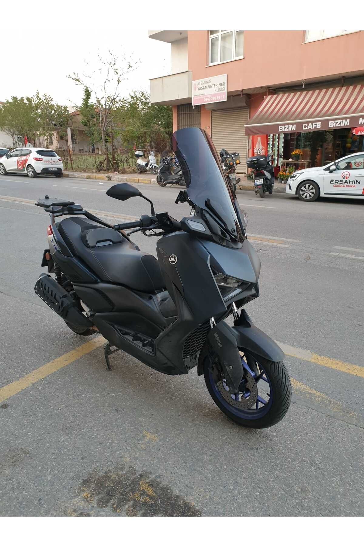 Yamaha Xmax 250 Siperlik Ön Cam 2023-2025 Model 65cm Füme Renkli 4mm ORTA BOYLU CAM