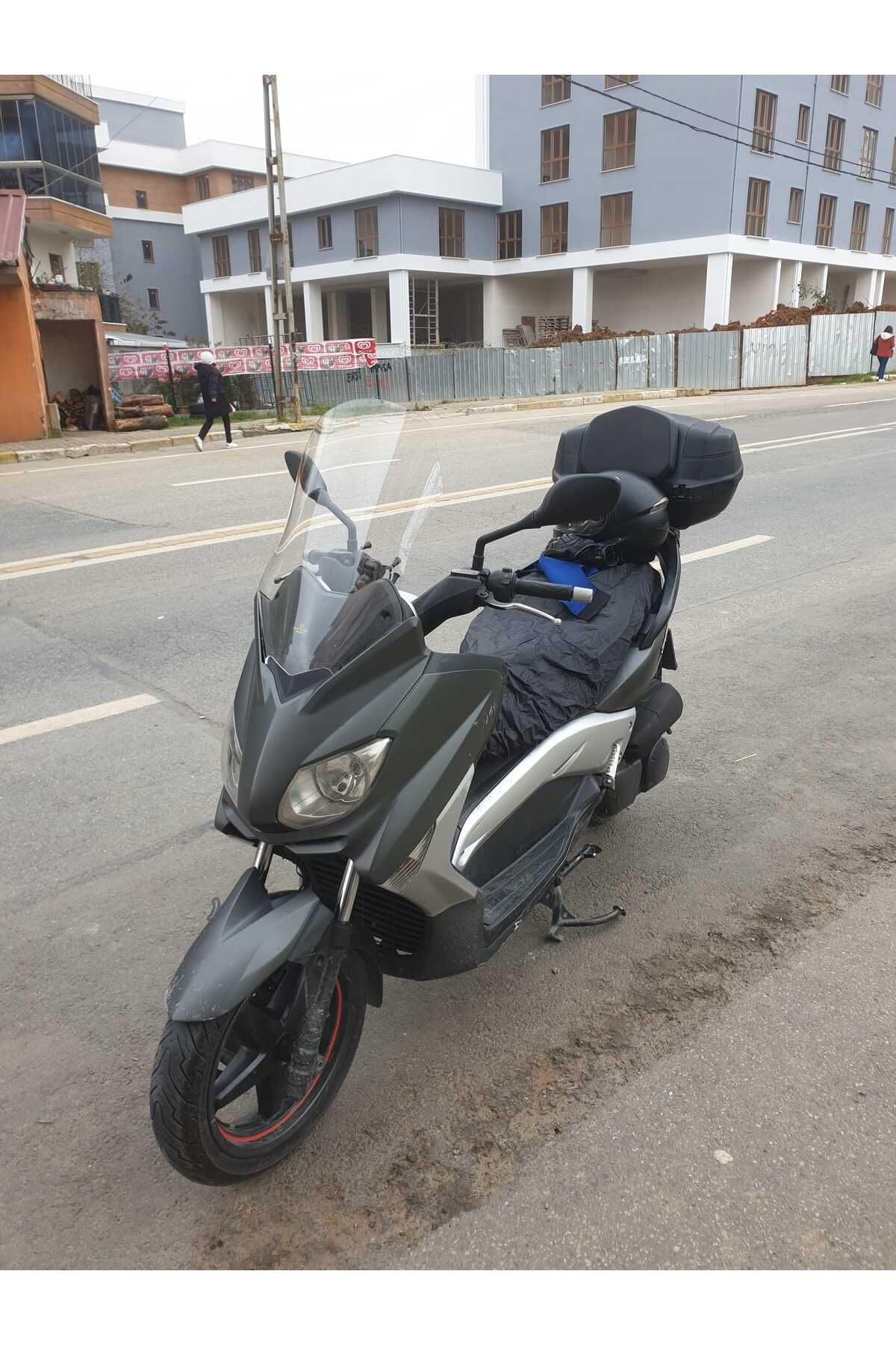 Yamaha Xmax 250 Siperlik Ön Cam 2011 2013 Model 55cm Şeffaf Renkli 4mm KISA SPOR CAM