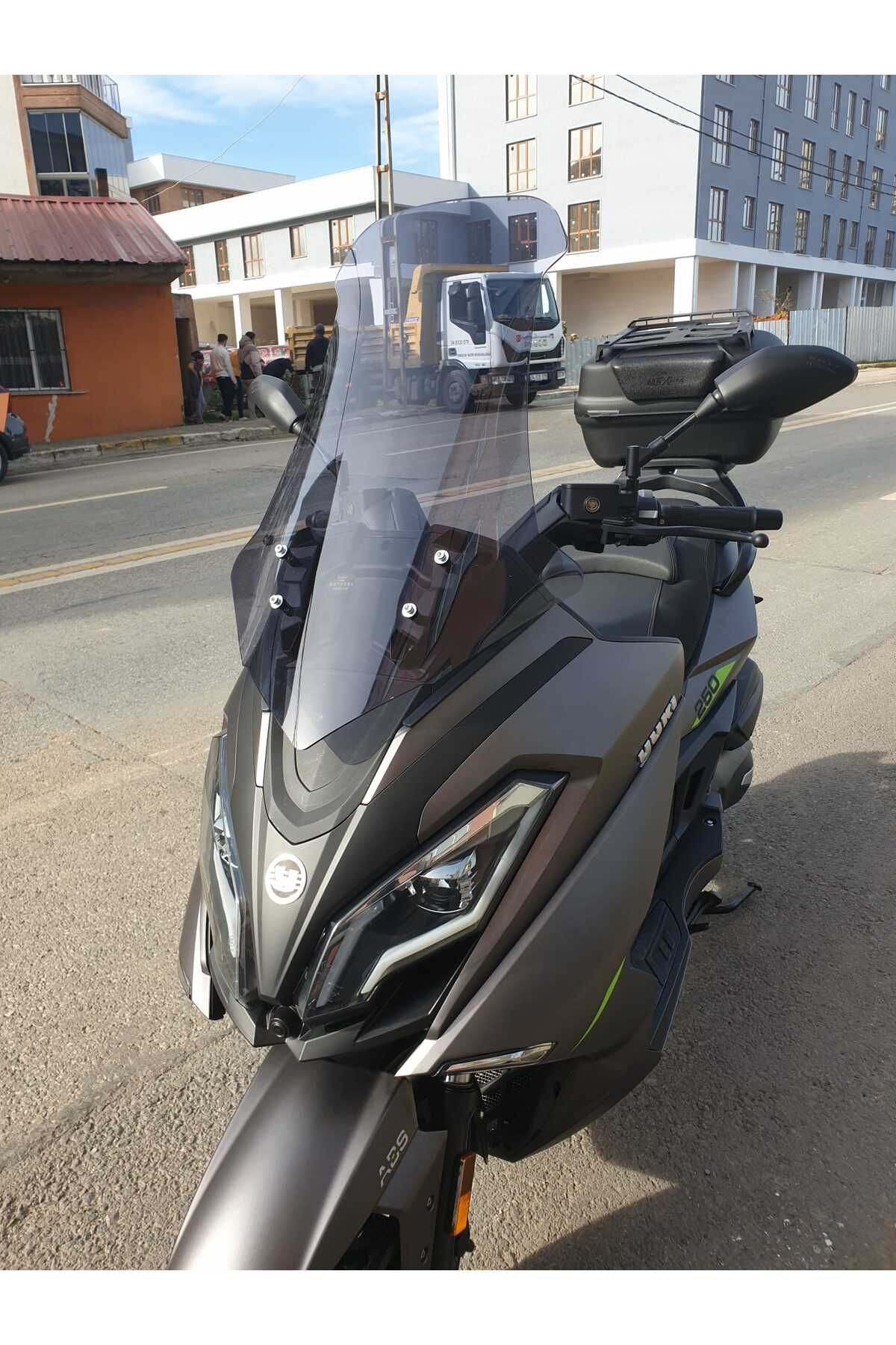 Yuki Explorer 250 Siperlik Ön Cam 2021-2025 Model 72cm Füme Renkli 4mm UZUN CAM