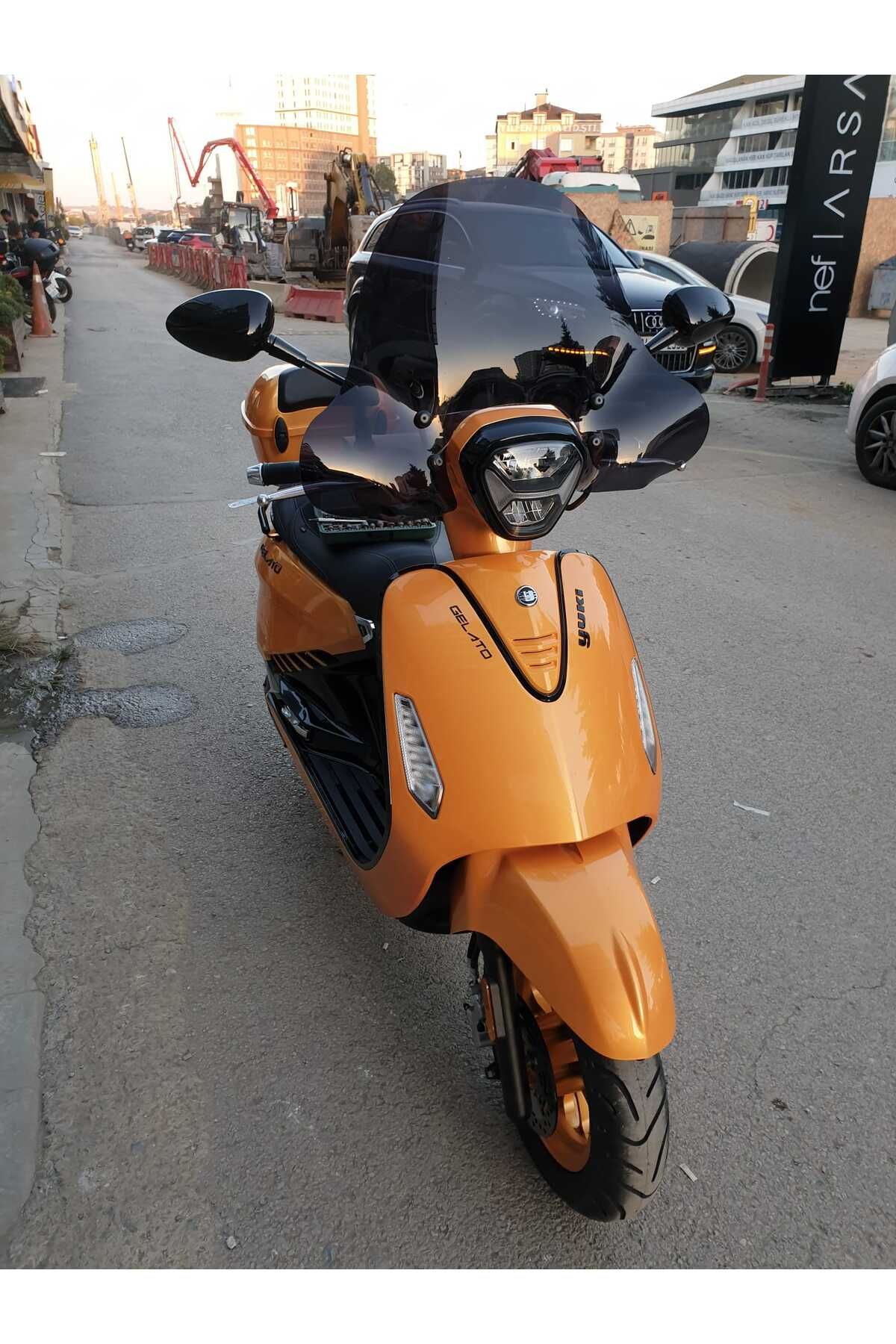 Yuki Gelato 150  Siperlik Ön Cam 2023-2025 Model 43cm Siyah Renkli 4mm APARATSIZDIR