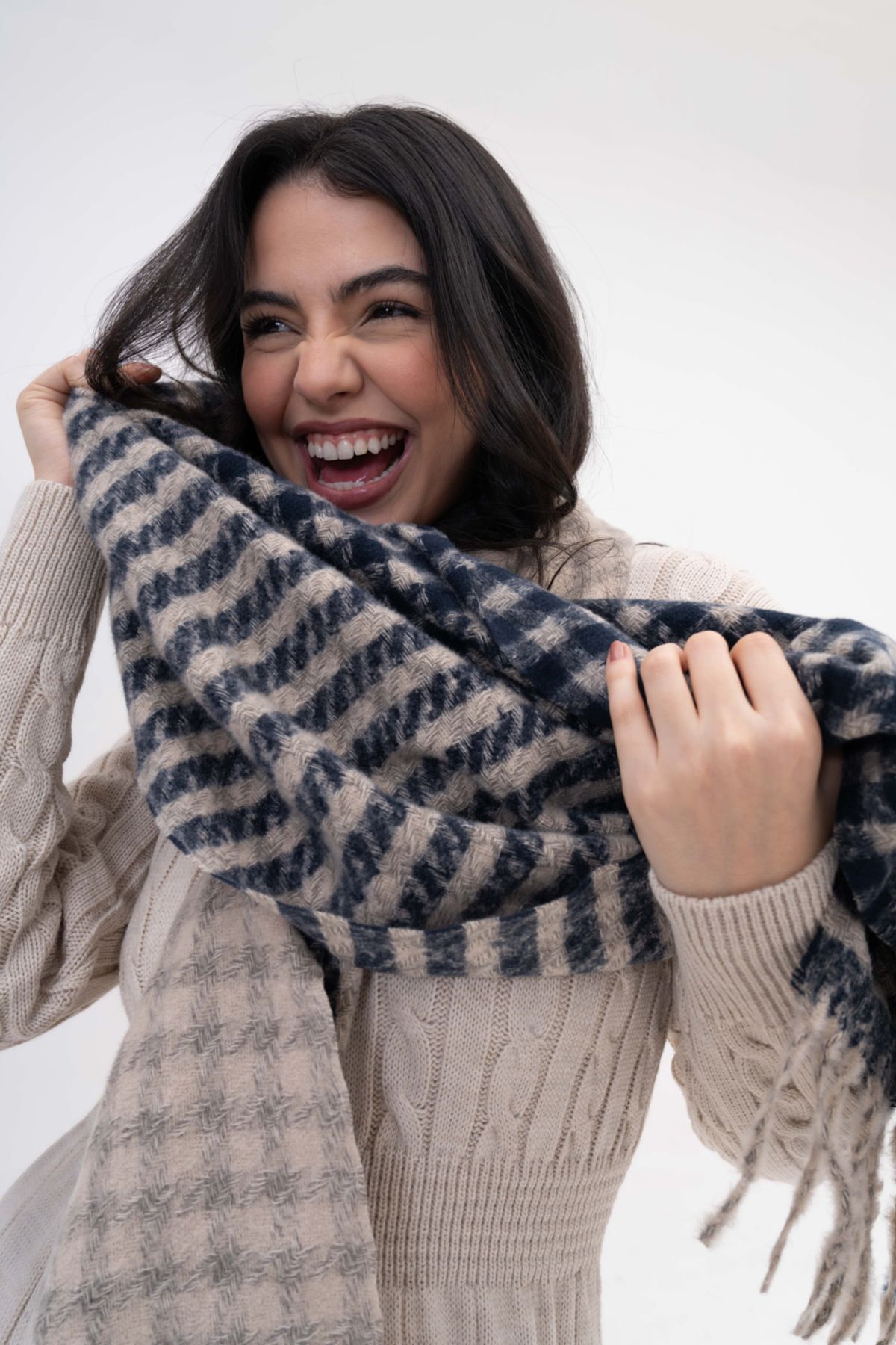 SOFT AKSESUAR-Roy Gradient Pattern Wool Blended Scarf 3