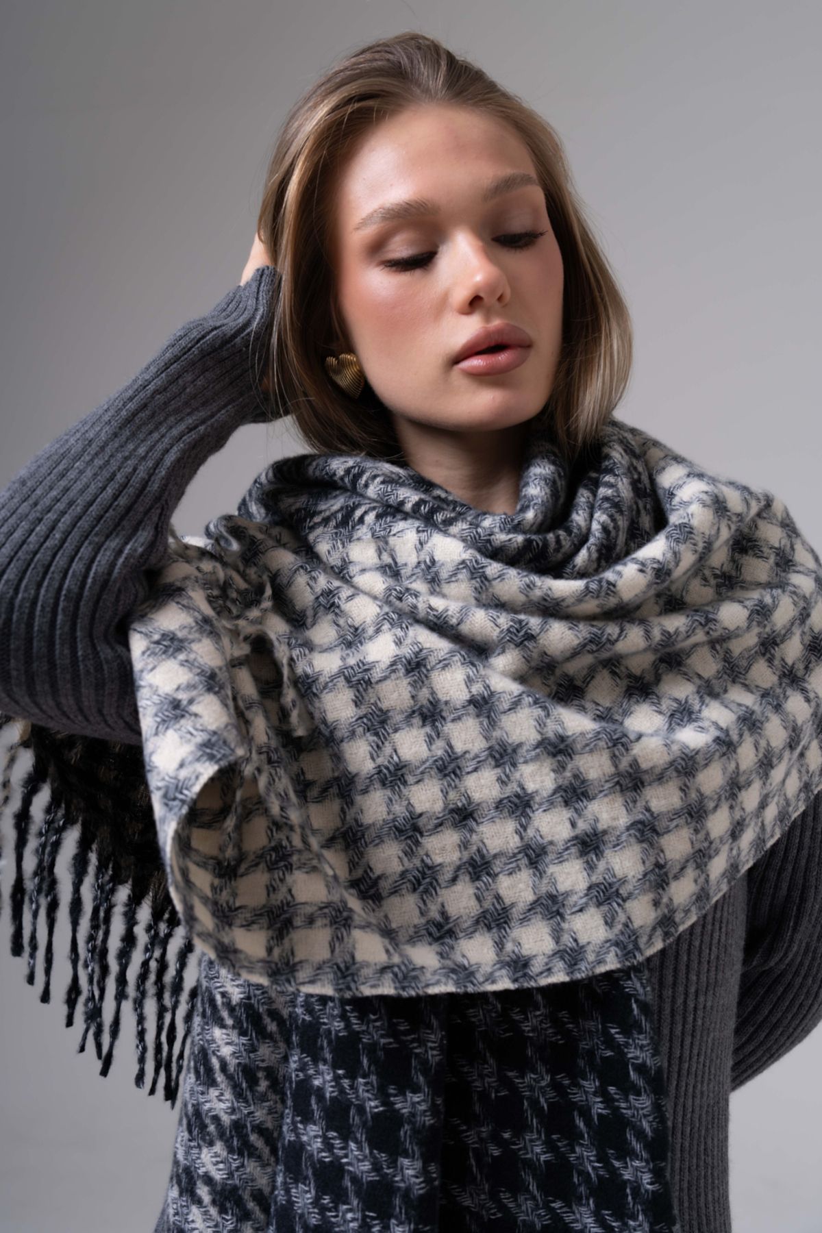SOFT AKSESUAR-Roy Gradient Pattern Wool Blended Scarf 3