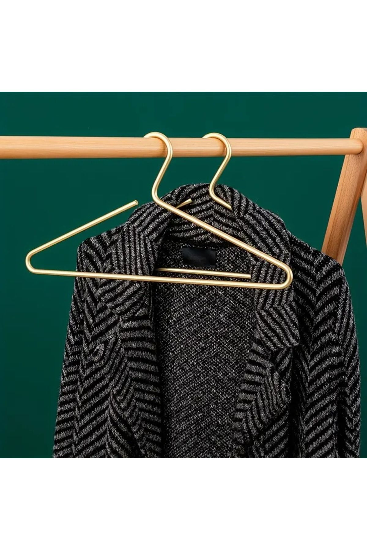 VENON-6 Pcs Matte Gold - Modern Metal Clothing Hangers, Sturdy a Quality, Wardrobe Organizing 7