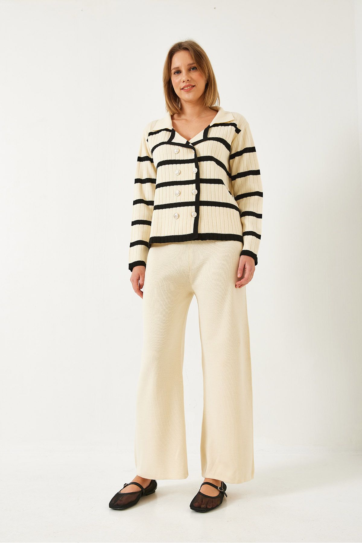 Bianco Lucci-Women's Buttoned Patterned Bottom Top Set 60351374 3