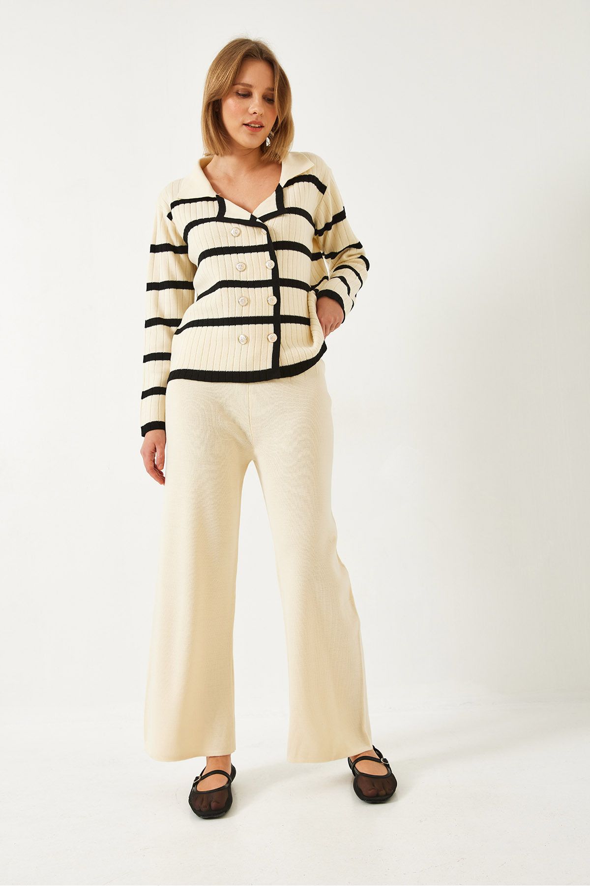 Bianco Lucci-Women's Buttoned Patterned Bottom Top Set 60351374 4