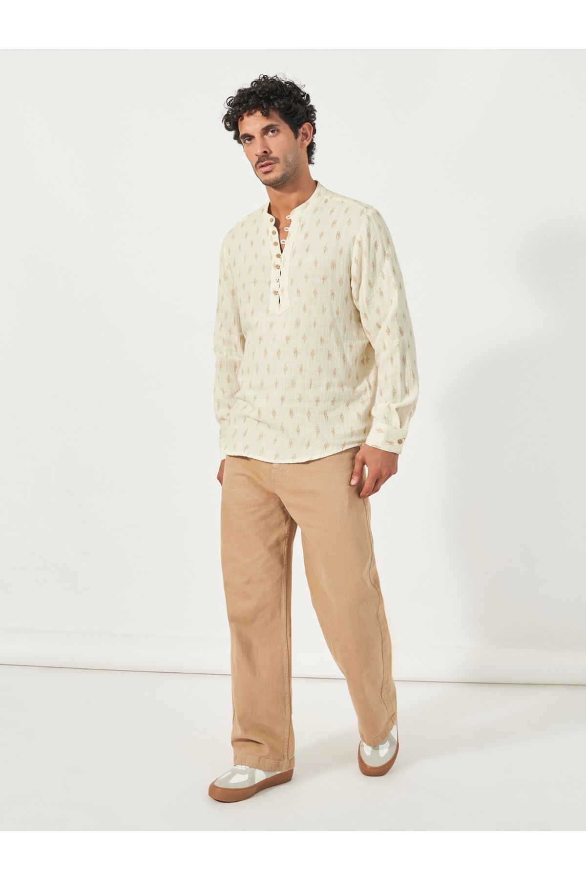 complete the look image