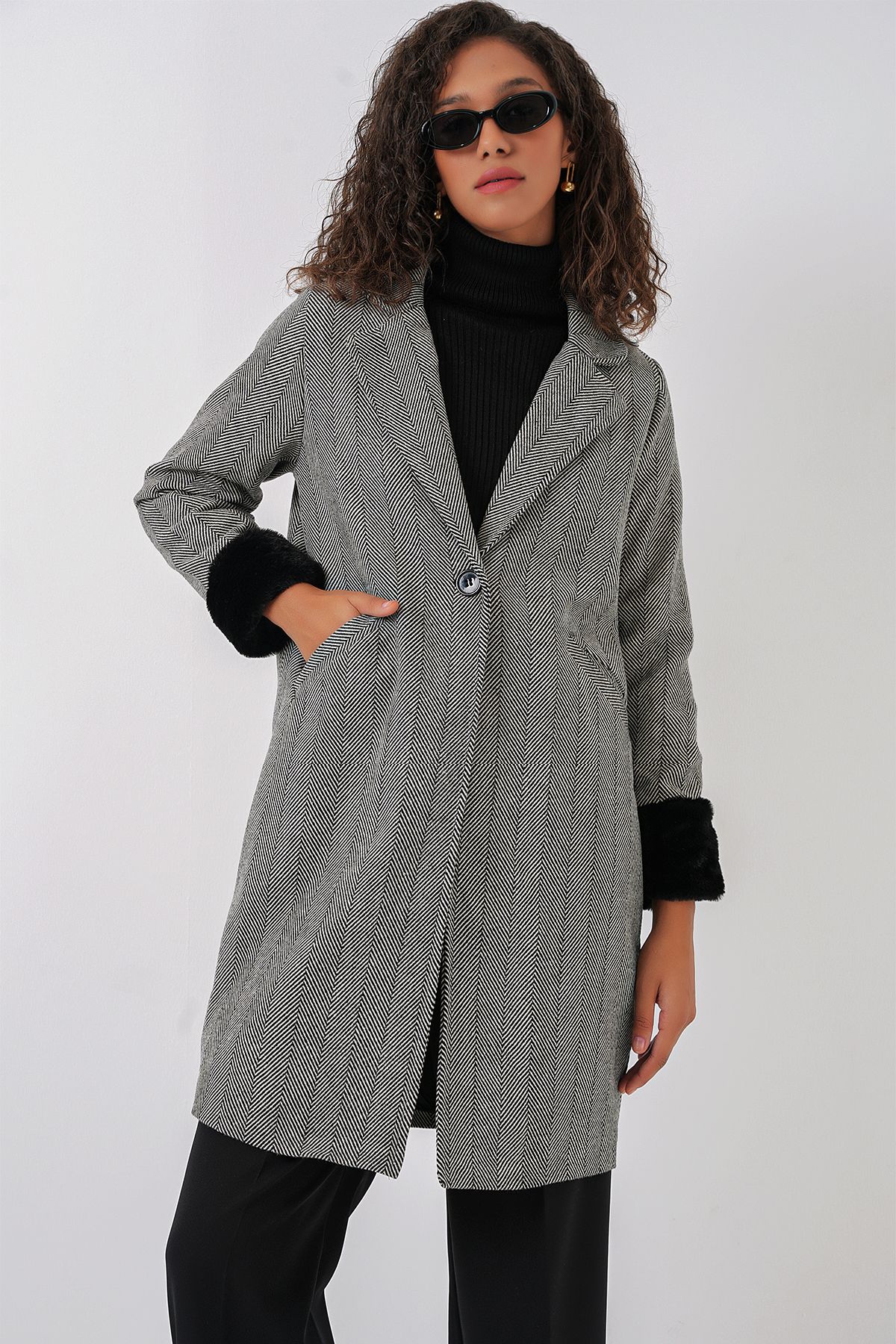 Bigdart-9145 Women's Fish Back Cashew Coat with Feather Sleeves - Black 3