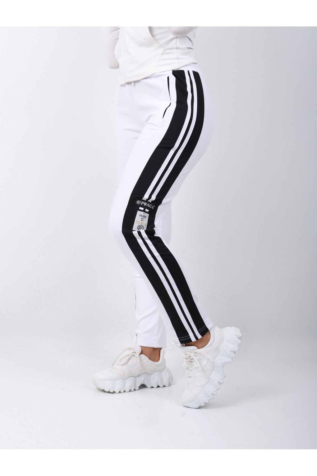 MERTEX-Diver Fabric Sweatpants with Fleto Pockets and Side Strips 4