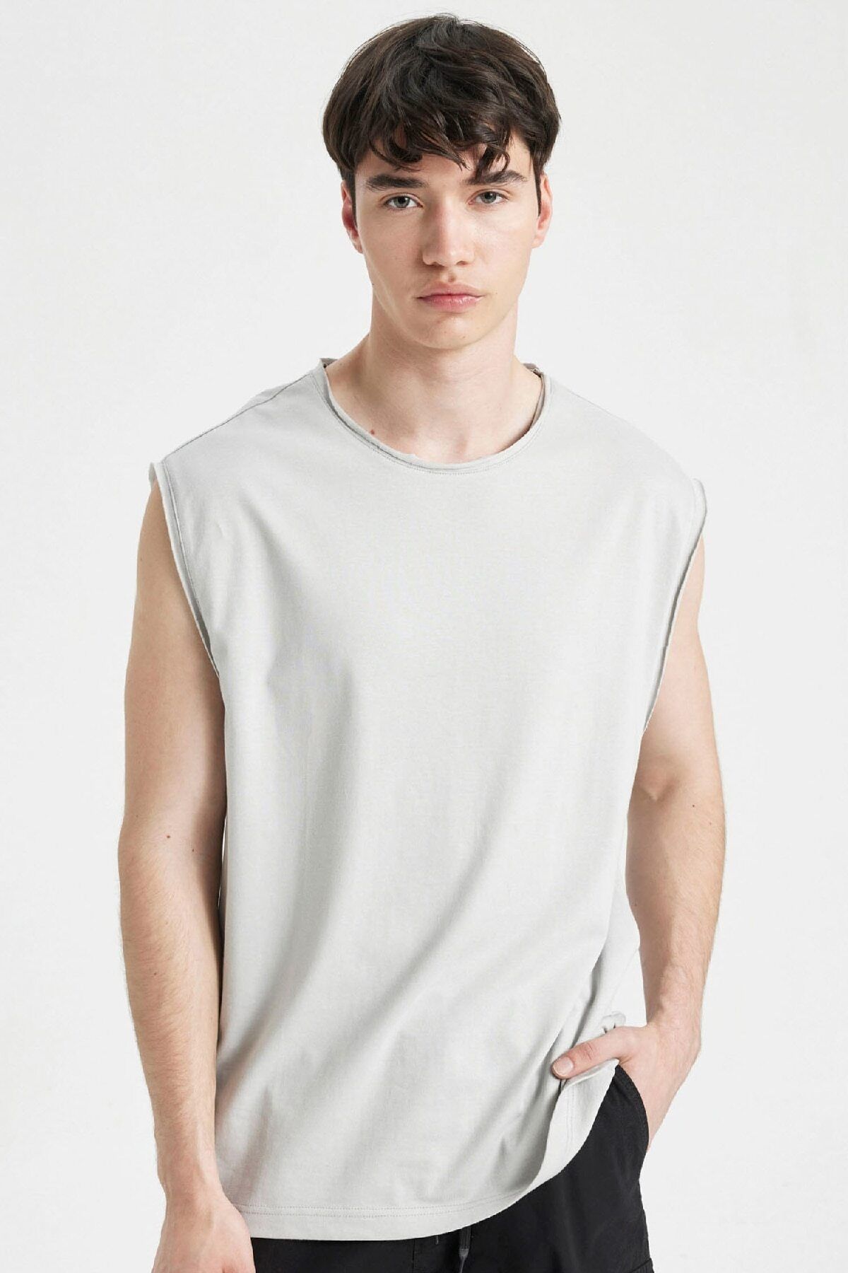 DeFacto-Boxy Fit Crew Neck Basic Απλό εσώρουχο C7205ax24hs 1