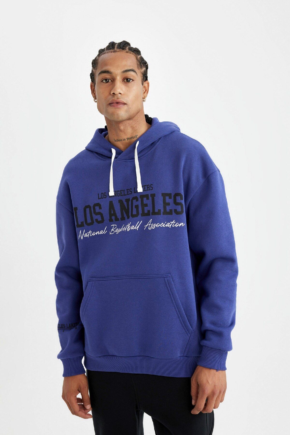 DeFacto-Oversize mikina Los Angeles Lakers Nba – Crew Neck, Wide Fit, Hrubá C9255Ax24Au 5