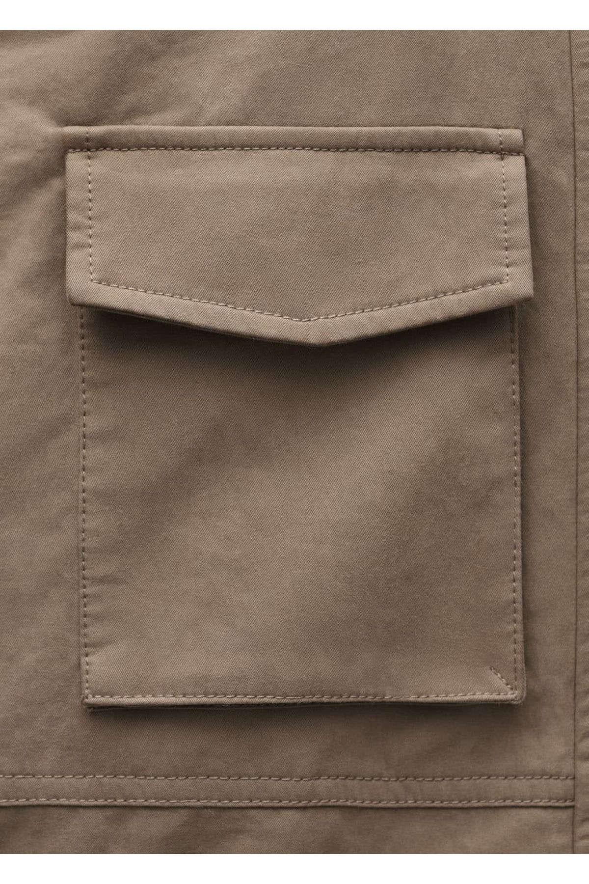 MANGO Woman-Kapesní parka s vysokým límečkem 5