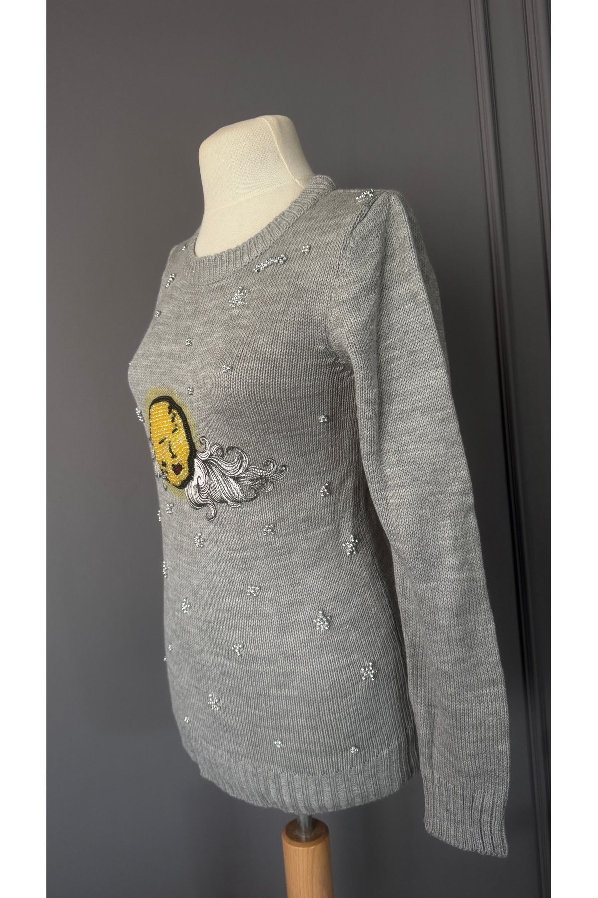 Kübra Tekin-Bead Embroidered Special Design Gray Sweater 5