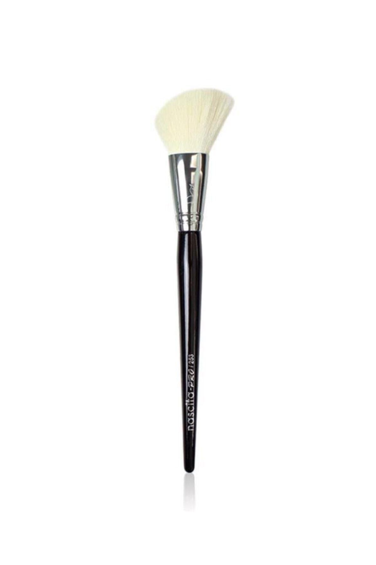 Nascita Pro Angled Blush Brush Nasbrush 0253