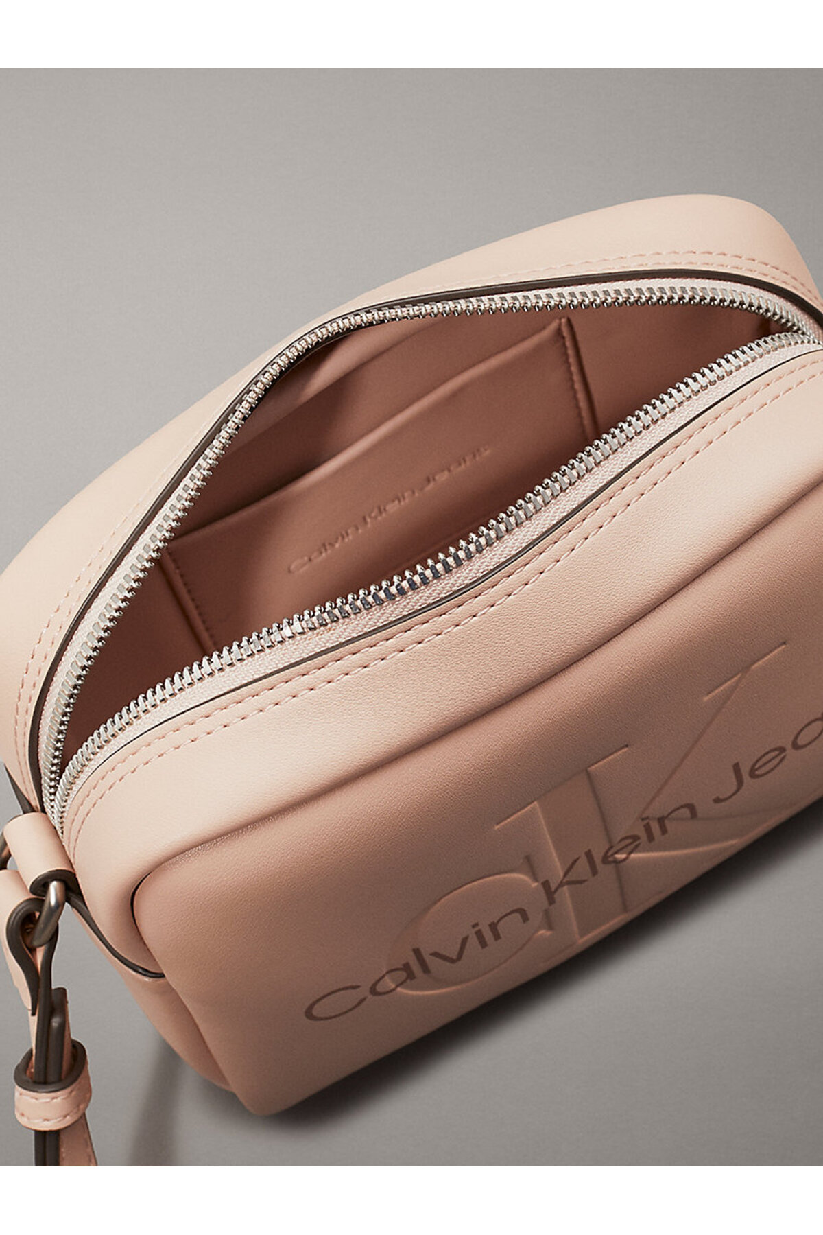 Calvin Klein-Women's Brand Logo Shoulder Strap Compartment Casual Pink Shoulder Bag K60K 612220 -0Jx 6
