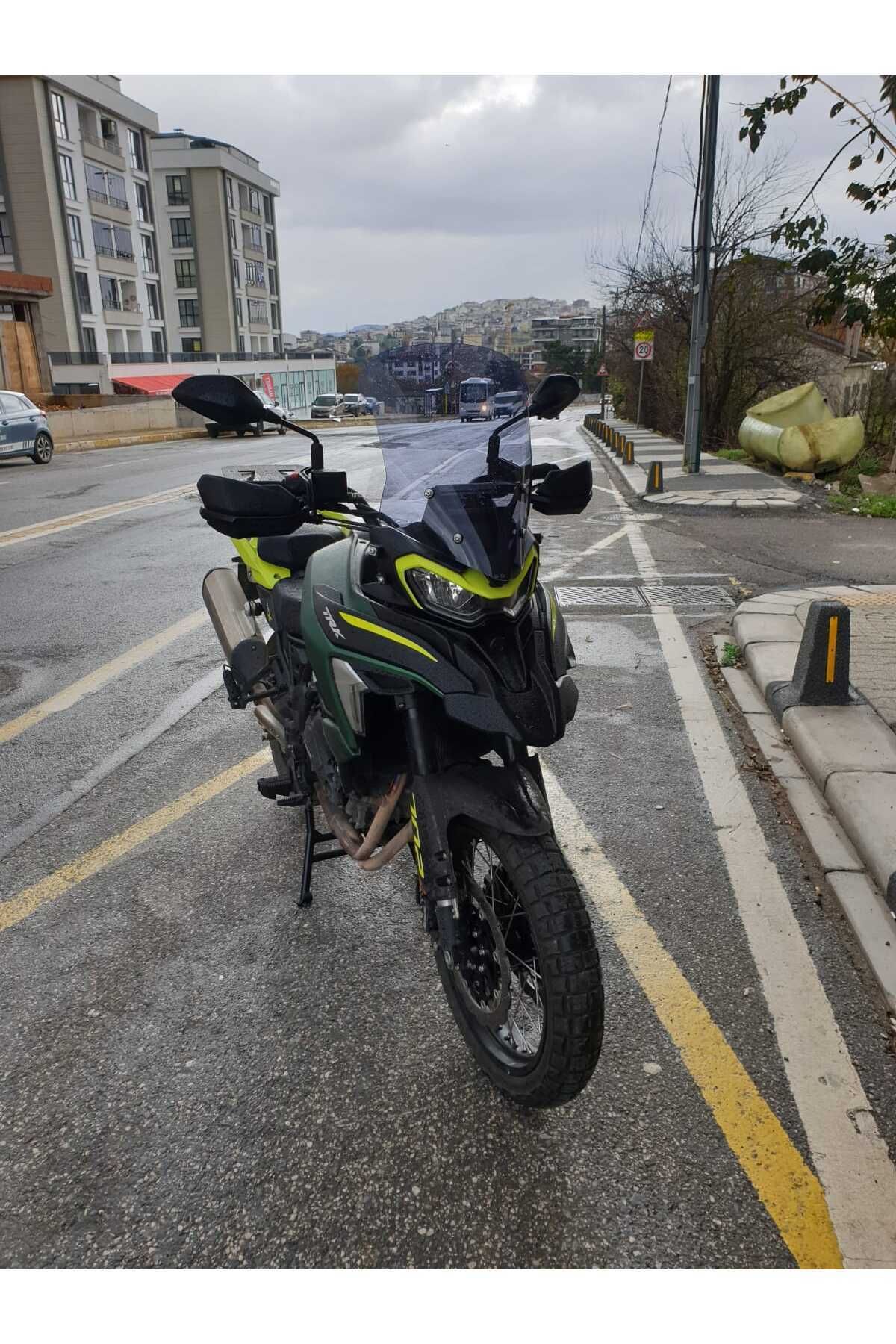 Benelli TRK 702 X Siperlik Ön Cam 2025 Model 51cm Füme Renkli 4mm 2. TASARIM