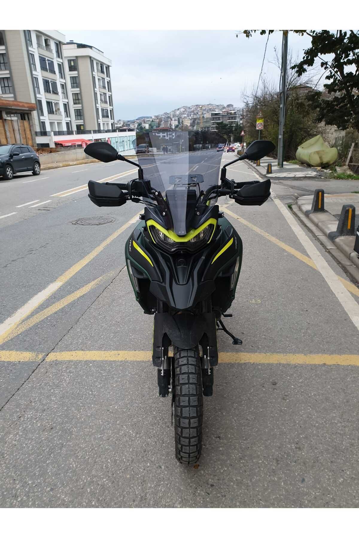 Benelli TRK 702 X Siperlik Ön Cam 2025 Model 51cm Füme Renkli 4mm 4mm 1. TASARIM
