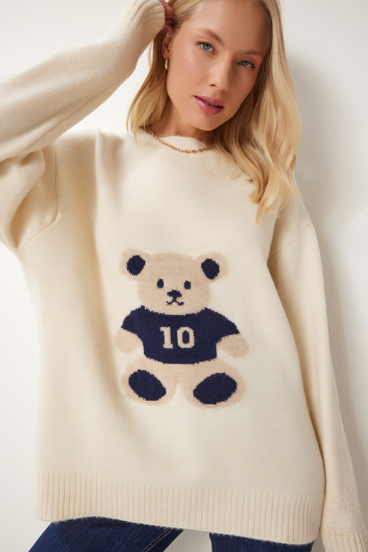 Happiness İstanbul Дамски кремав пуловер с текстура на меко мече Mx00177