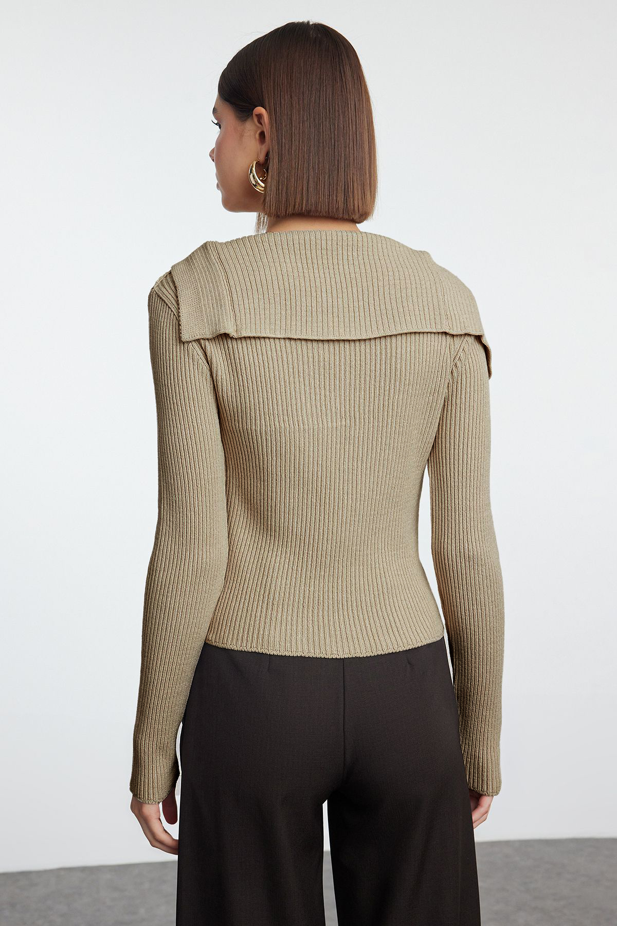 Trendyolmilla  Bej Merserize Görünümlü Premium İplik/Özel İplik Fitted/Vücudu Saran Triko Hırka TWOAW25HI00254 - Görsel 5