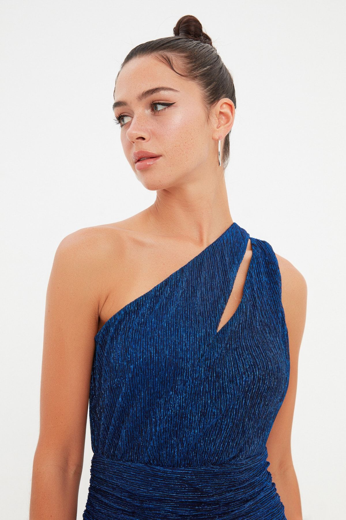 Trendyol Collection-Rochie de seară scurtă, elegantă, tricotată cu sclipici, căptușită Saks Rochii de absolvire de noapte TPRSS21EL2596 3