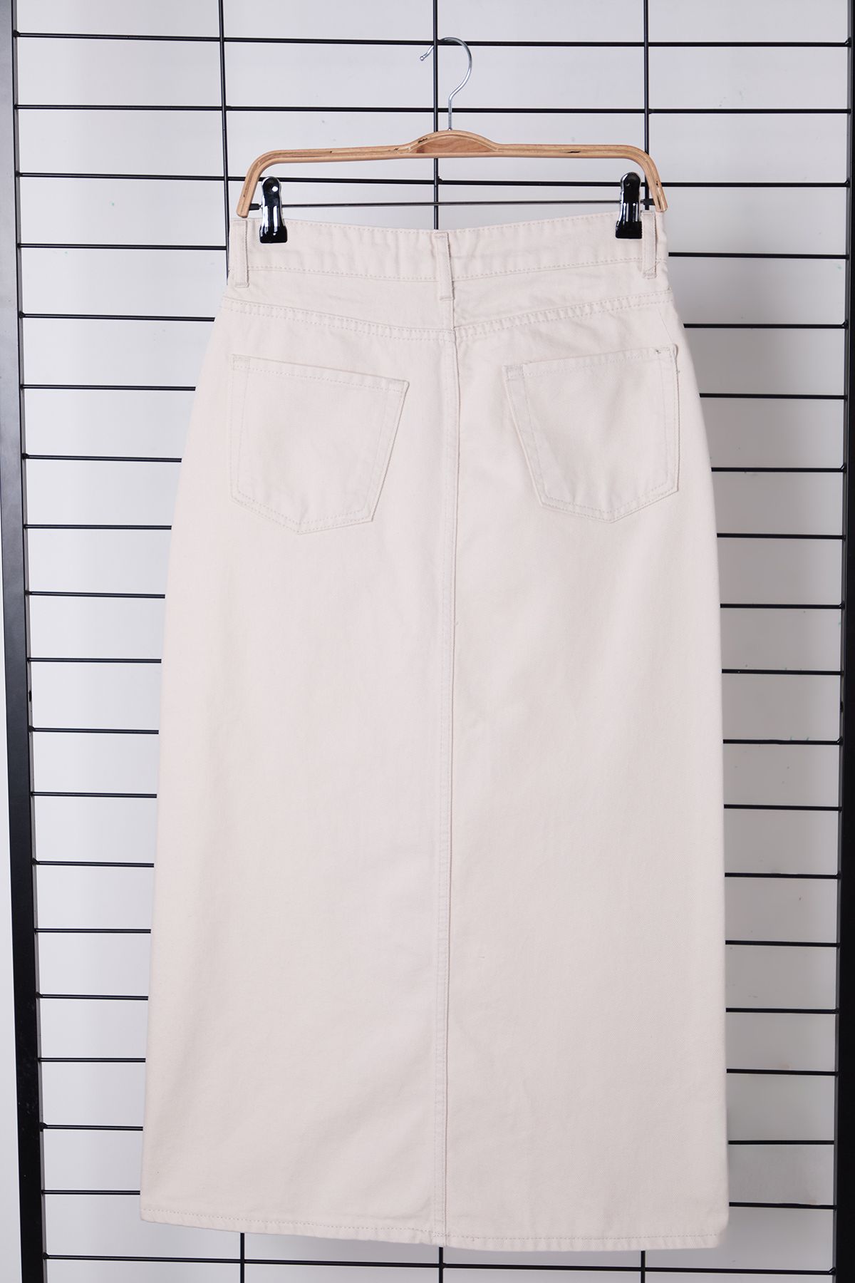 Trendyol Modest-Ecrufarbenes, ungefüttertes, gerades Gewebe TCTSS25EE00000 8