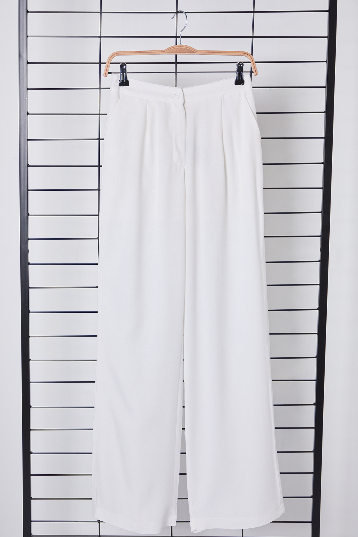 Trendyolmilla  Beyaz Keten Görünümlü Wide Leg/Geniş Paça Dokuma Pantolon TWOSS25PL00020 - Görsel 6