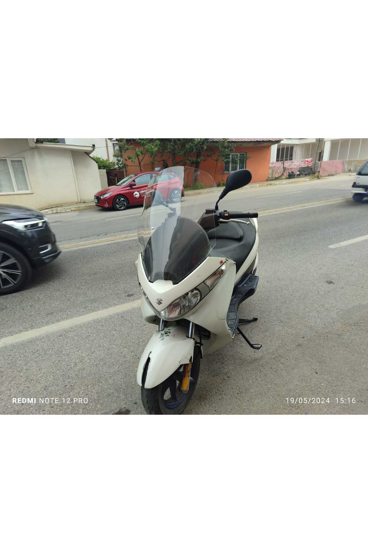 Suzuki Burgman 125 200 Siperlik Ön Cam 2002 2012 Model 54cm Şeffaf Renkli 4mm