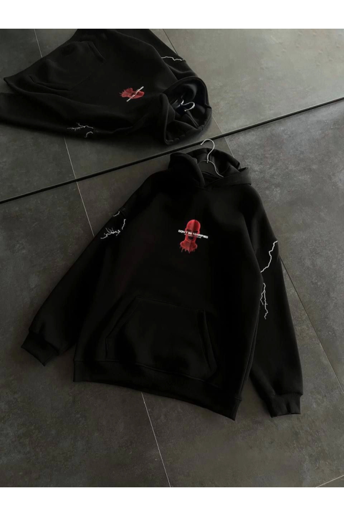 Üç İplik Kapşonlu Baskılı Oversize SweatShirt- Siyah