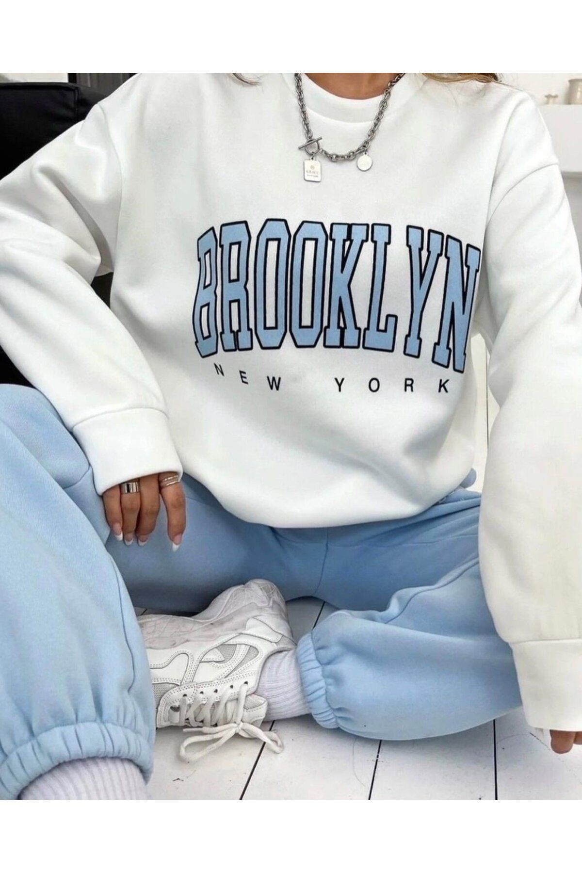 Leyaa Kadın Bisiklet Yaka Brooklyn Baskılı üç Iplik Kumaş Sweat