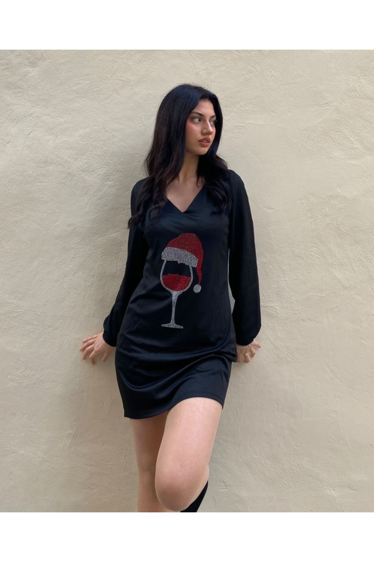 leyla sanat sanata yeni bir bakış açısı leyla sanat sanata yeni bir bakış açısı Kadın Uzun Kollu V Yaka Baskılı Dalgıç Kumaş Elbise