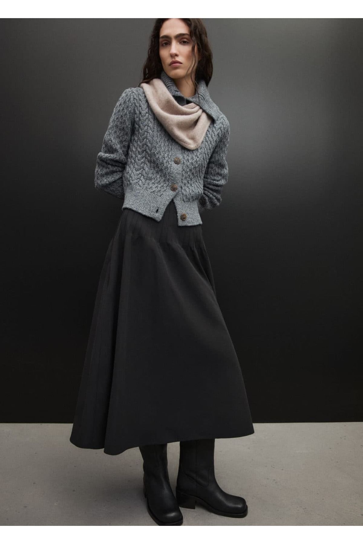 MANGO Woman-Cardigan with Knitted Patterns in the Lice 5