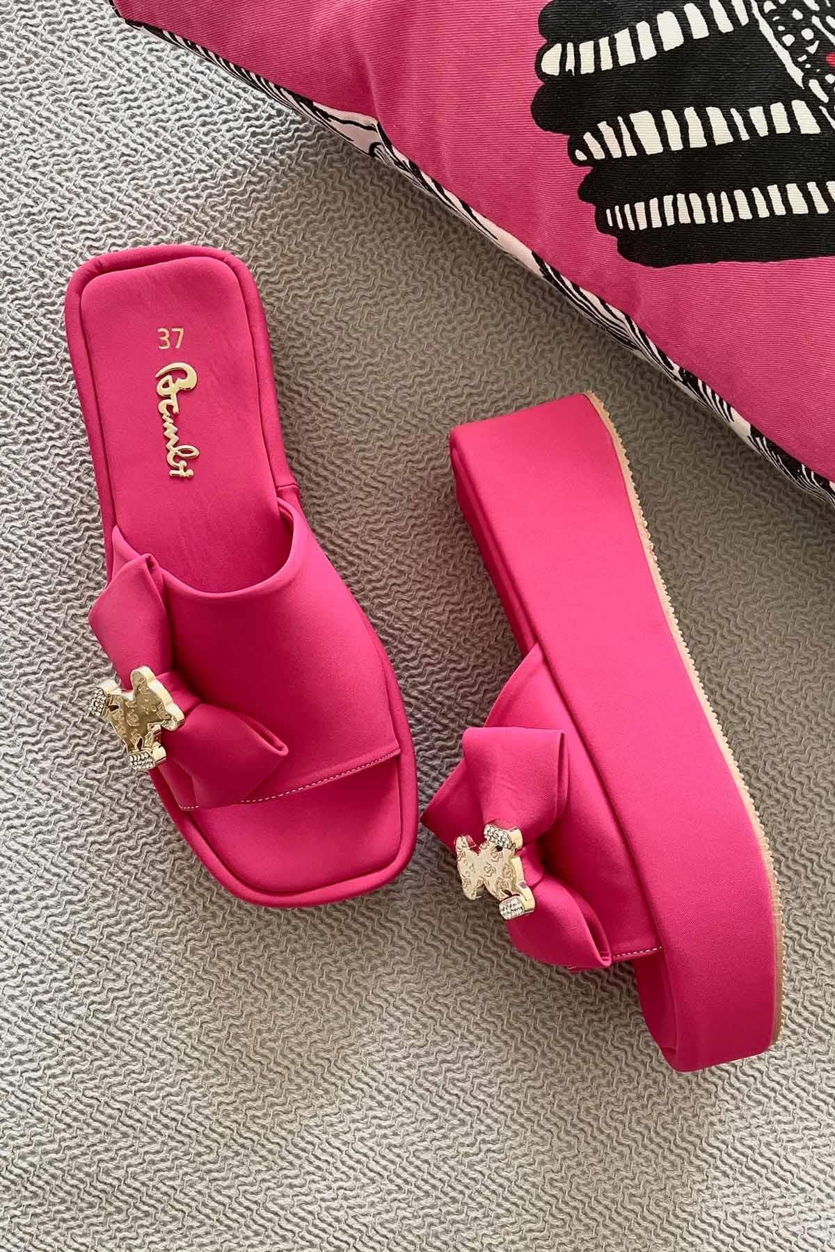 دمپایی زنانه فابریک فوشیا K04778300004 Bambi