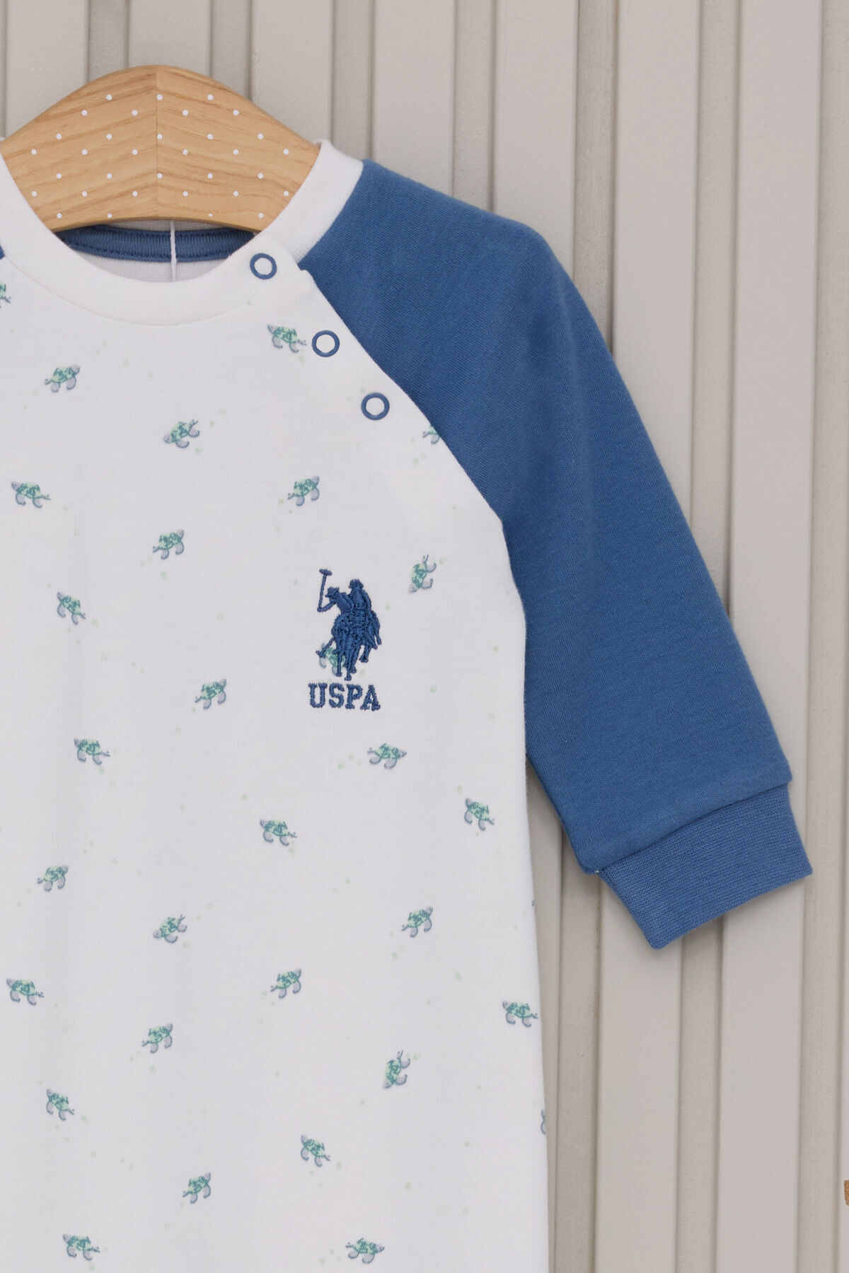 U.S. Polo Assn. U.S. Polo Assn Erkek Bebek Beyaz Tulum fotoğrafı 2 (önizleme)