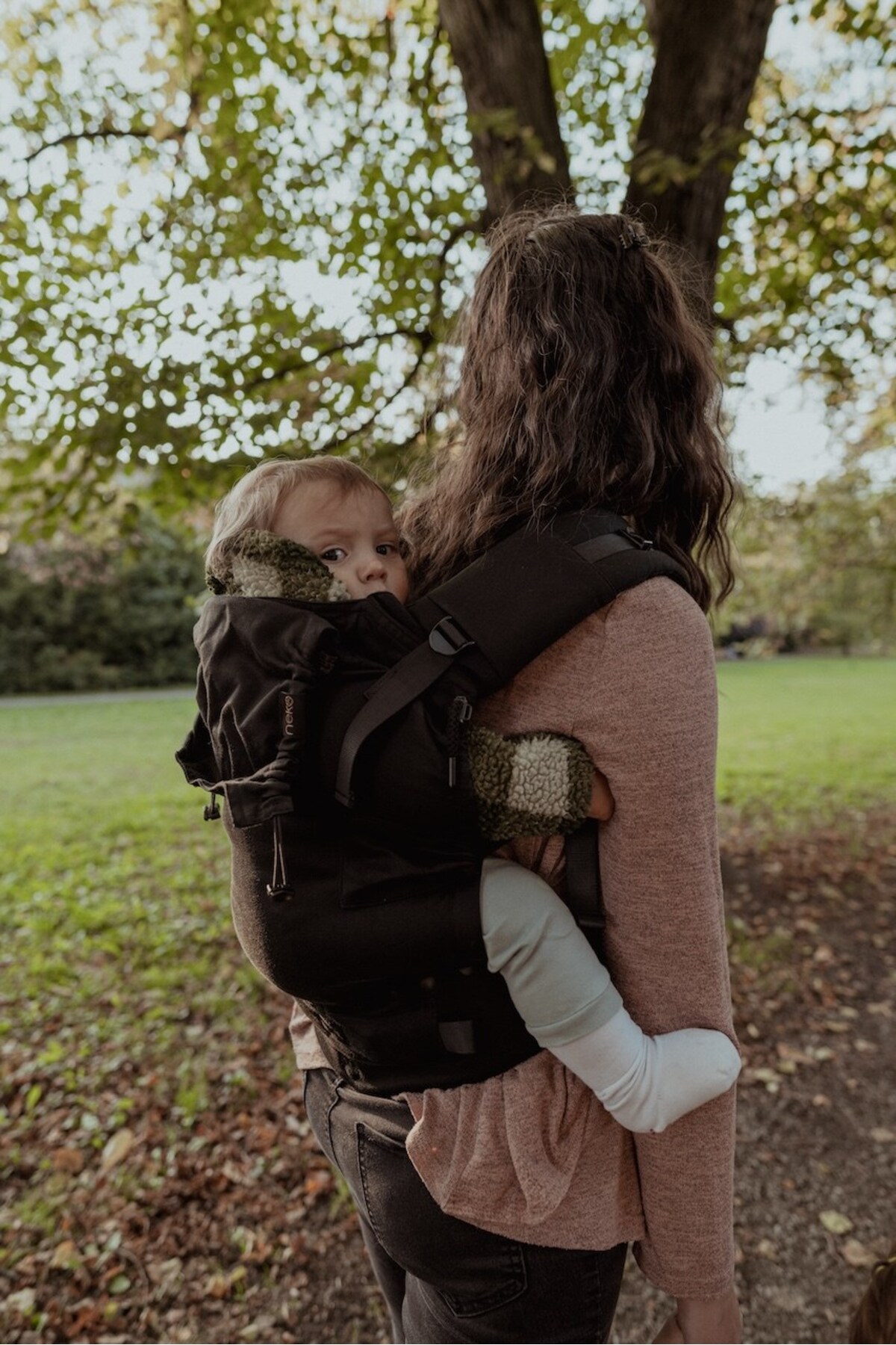 Neko Switch Ayarlanabilir 3.5 kg üstü uygun kanguru - Raven fotoğrafı 7 (önizleme)