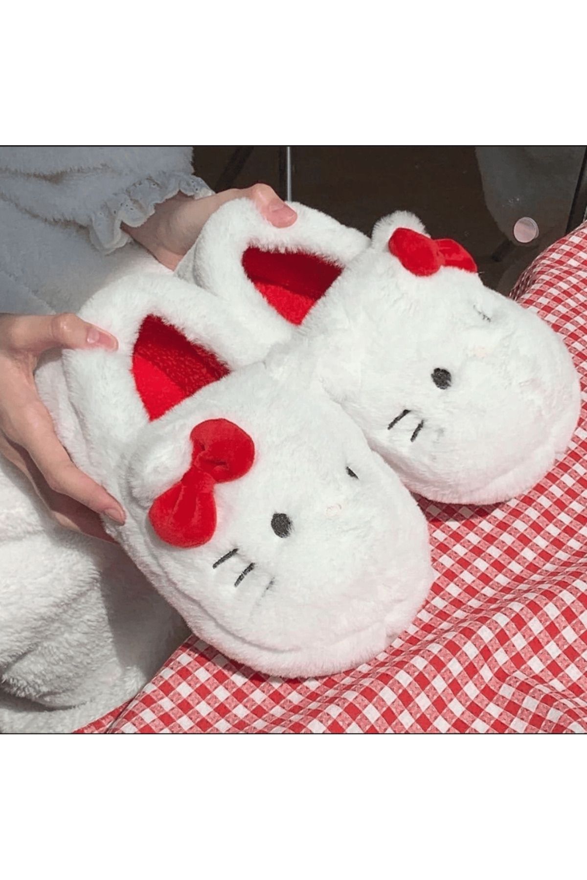 Gofeel Beyaz Hello Kitty Kırmızı Kurdele Panduf Terlik