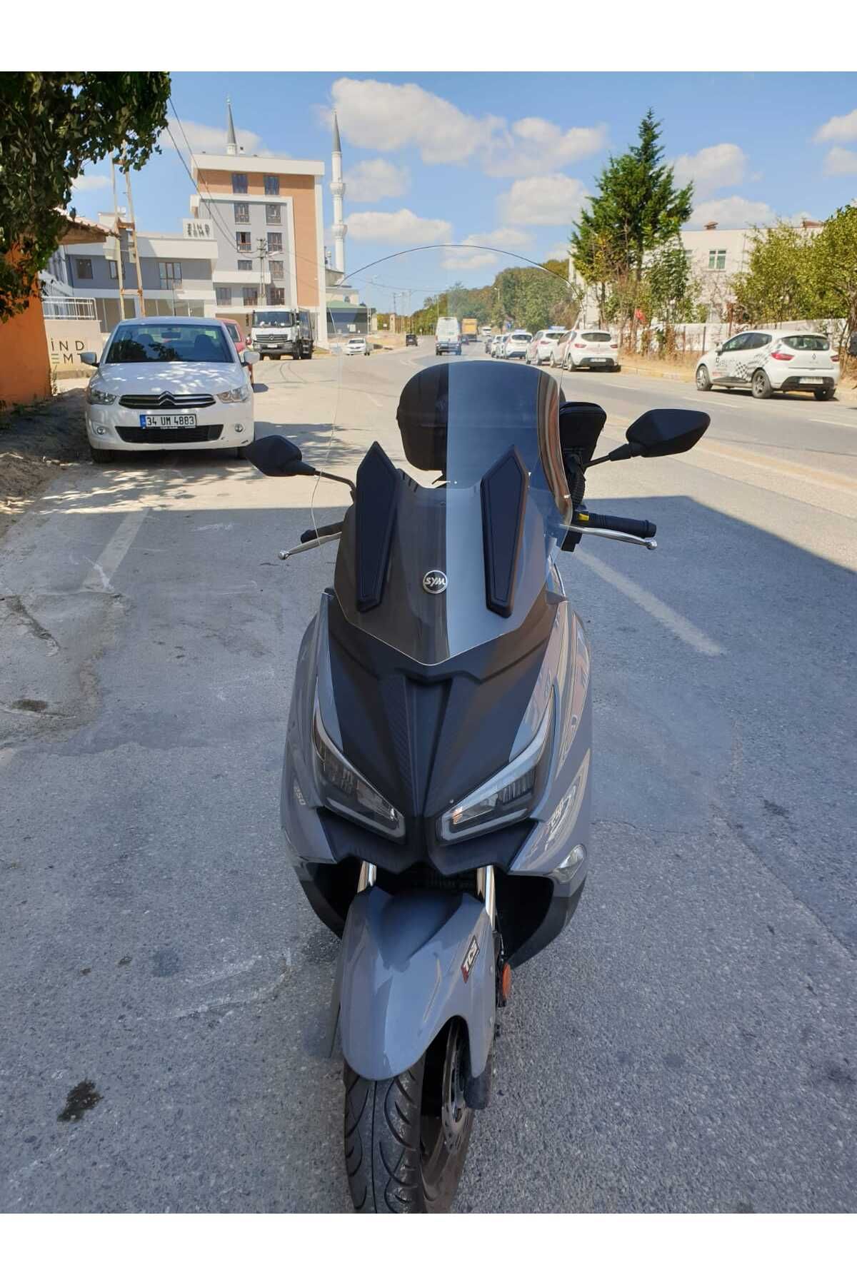 SYM Joymax Z Plus Siperlik Ön Cam 2023-2025 Model 70cm Şeffaf Renkli 4mm