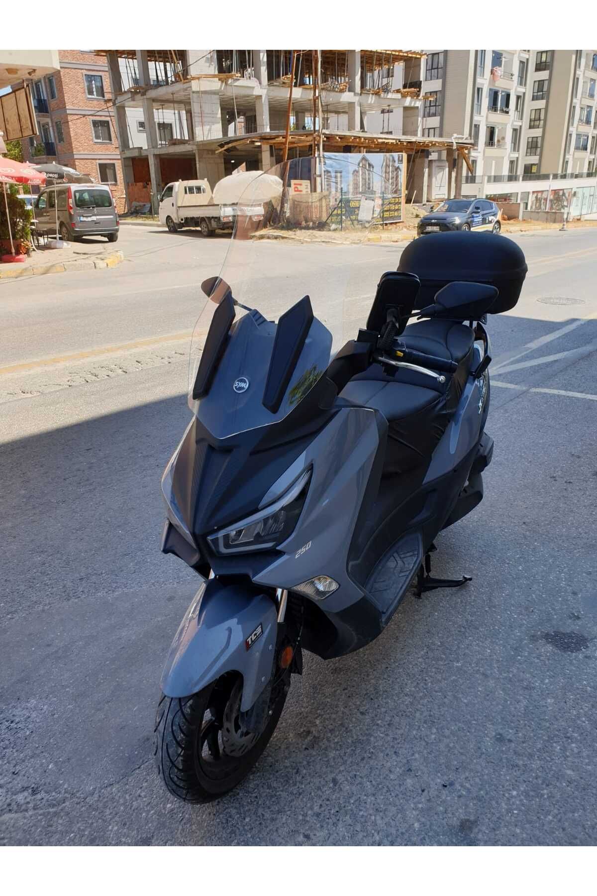 SYM Joymax Z Plus Siperlik Ön Cam 2023-2025 Model 70cm Şeffaf Renkli 4mm