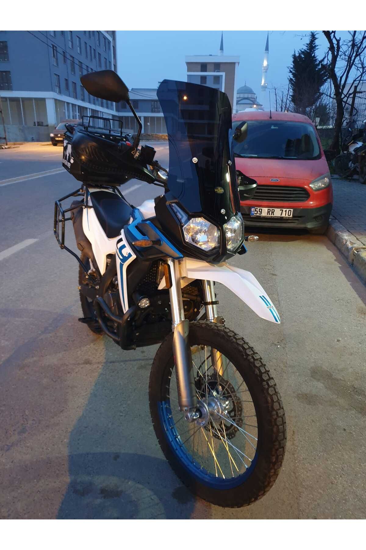 Voge Rally 300 Siperlik Ön Cam 2022-2025 Model 51cm Siyah Renkli 4mm