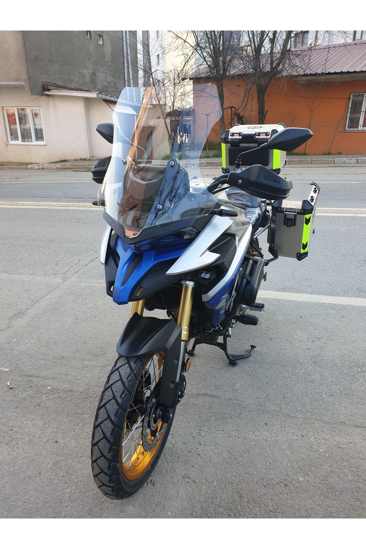 Voge DSX 525 Siperlik Ön Cam 2023-2025 Model 56cm Şeffaf Renkli 4mm SPORTİF MODEL
