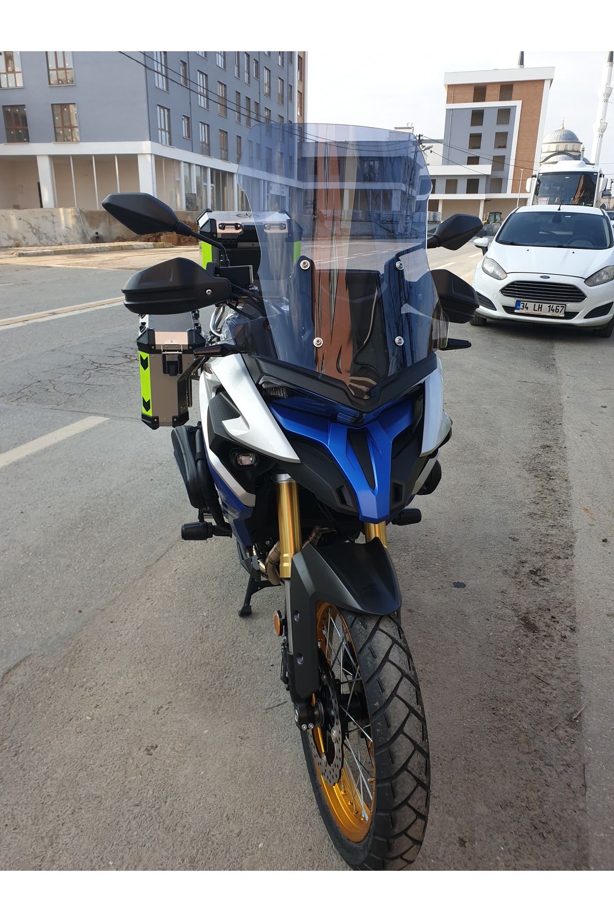 Voge DSX 525 Siperlik Ön Cam 2023-2025 Model 56cm Füme Renkli 4mm SPORTİF MODEL