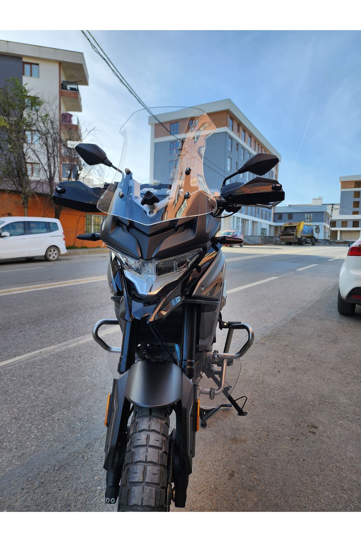 Voge DSX 650 Siperlik Ön Cam 2022 Model 55cm Şeffaf Renkli 4mm KISA SPOR CAM