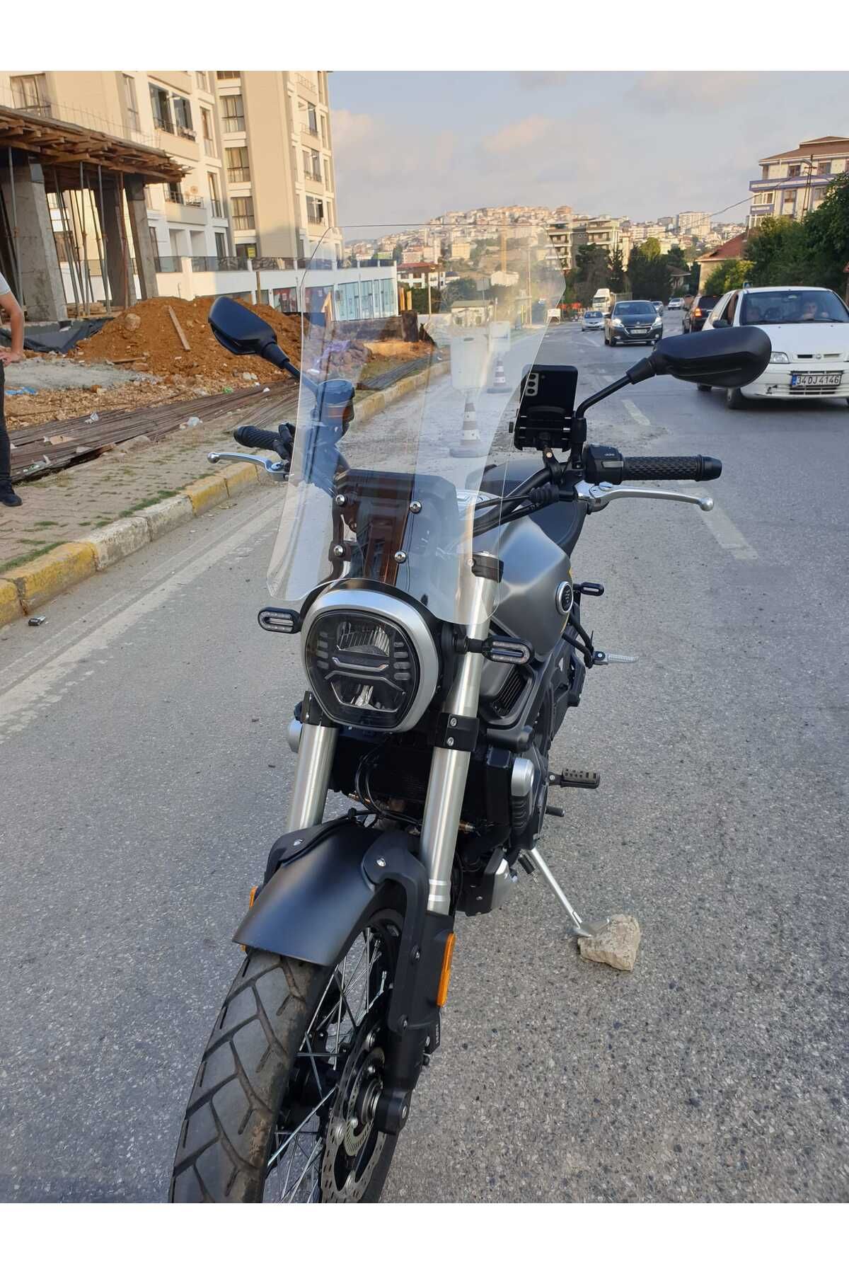 Voge ACX 525 Siperlik Ön Cam 2023-2025 Model 58cm Şeffaf Renkli 4mm