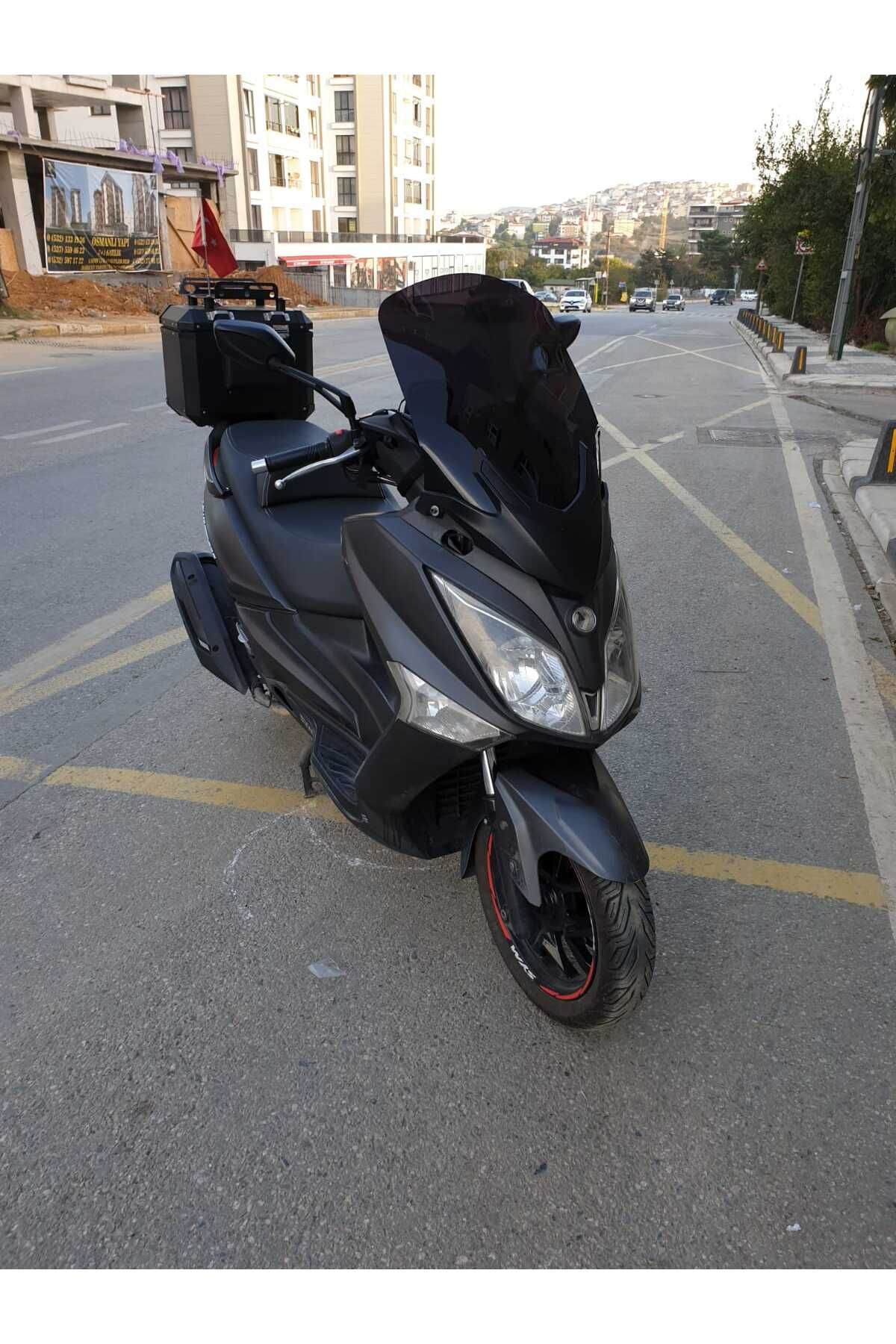 SYM Joymax 250 İ Siperlik Ön Cam 2015 2016 Model 65cm Siyah Renkli 4mm APARAT GÖNDERİLMEYECEK