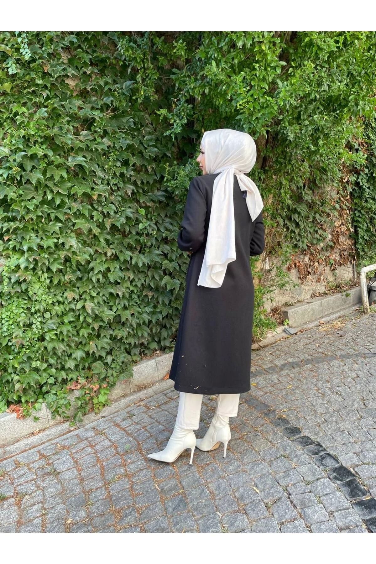 Nevayla Moda-Intermediate Size Buttoned Front Imported Cashmere Coat / M0111 - Black 5