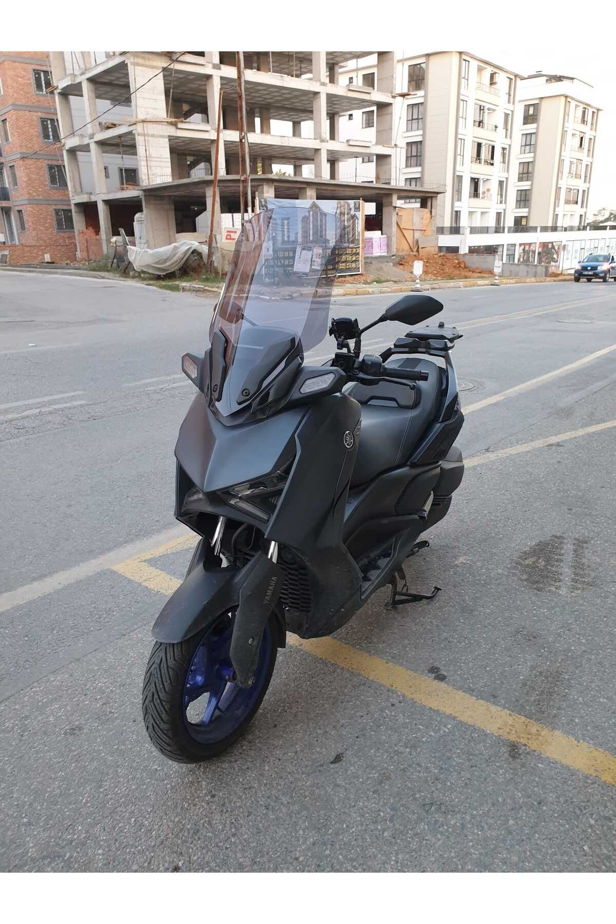 Yamaha Xmax 250 Siperlik Ön Cam 2023-2025 Model 65cm Şeffaf Renkli 4mm ORTA BOYLU CAM
