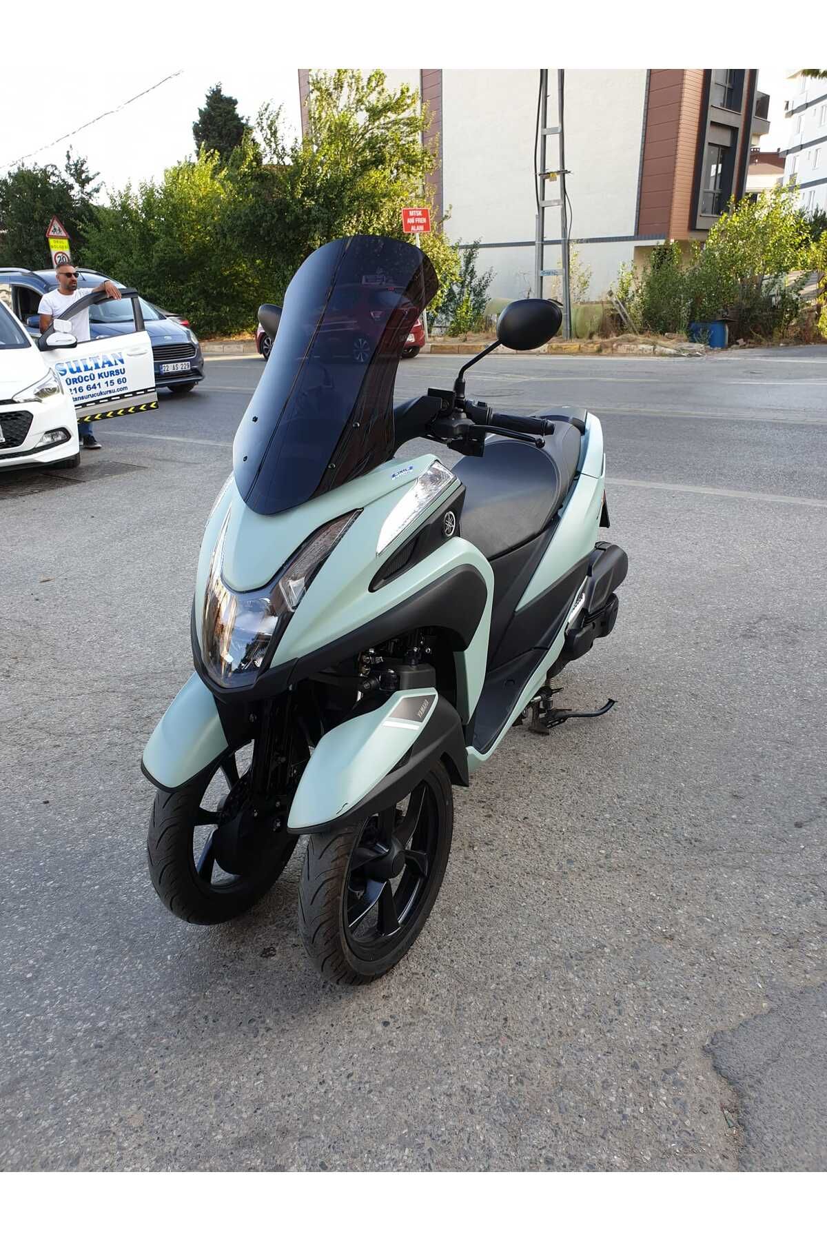 Yamaha Tricity 125 Siperlik Ön Cam 2014 2025 Model 60cm Siyah Renkli 4mm