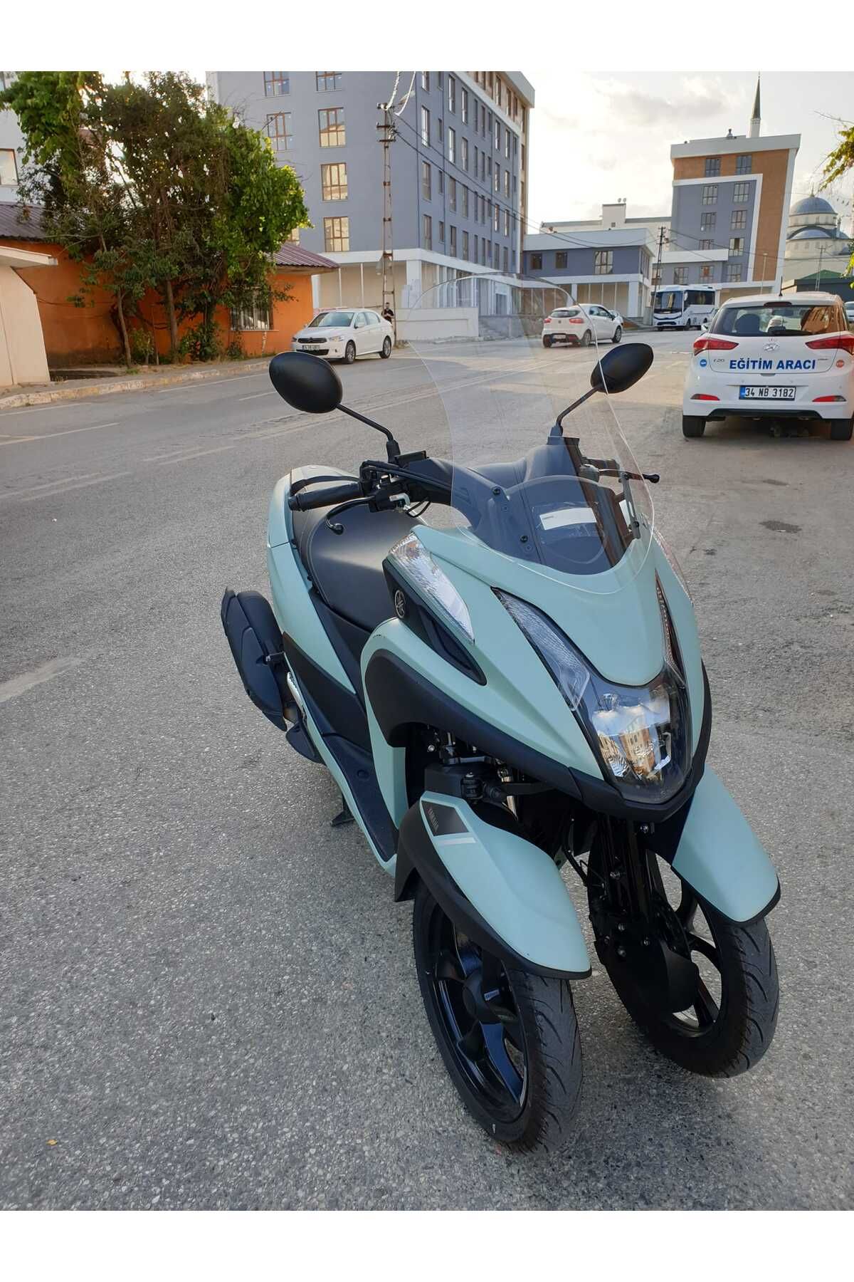 Yamaha Tricity 125 Siperlik Ön Cam 2014 2025 Model 60cm Şeffaf Renkli 4mm